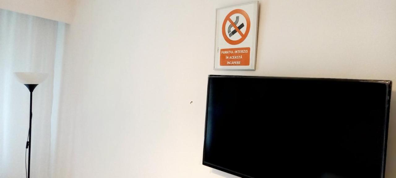 33 Coquette Apartment Baia Mare Bagian luar foto